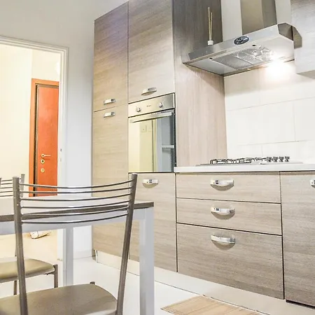 Gusthero - Monumentale M5 Apartment